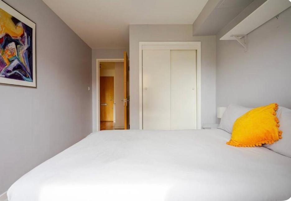 Modern Spacious Retreat Full Fibre Wi-Fi & Free Parking EDI Kültér fotó