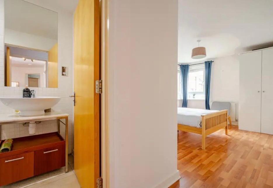 Modern Spacious Retreat Full Fibre Wi-Fi & Free Parking EDI Kültér fotó